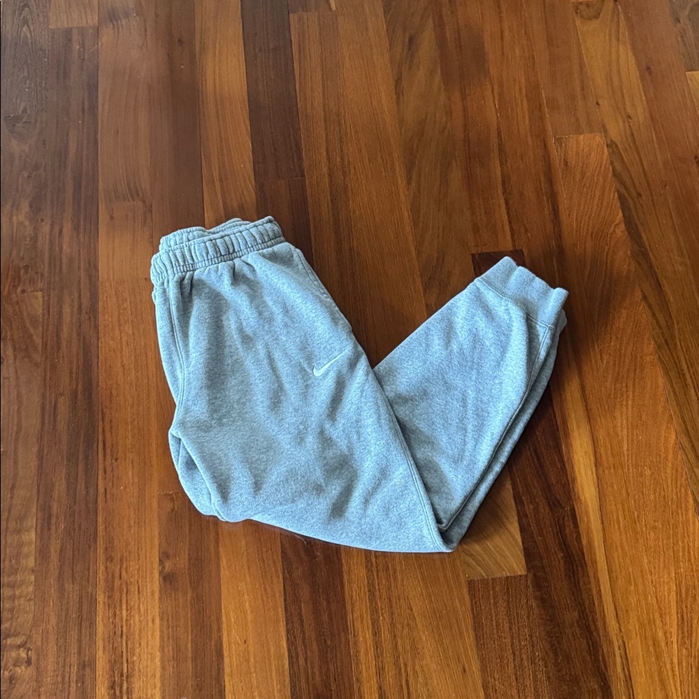 Nike Men's Training Joggers Size: Small